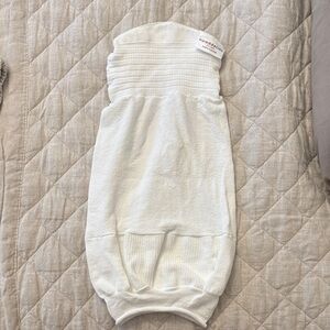 Smart Sleeper White Baby Swaddle